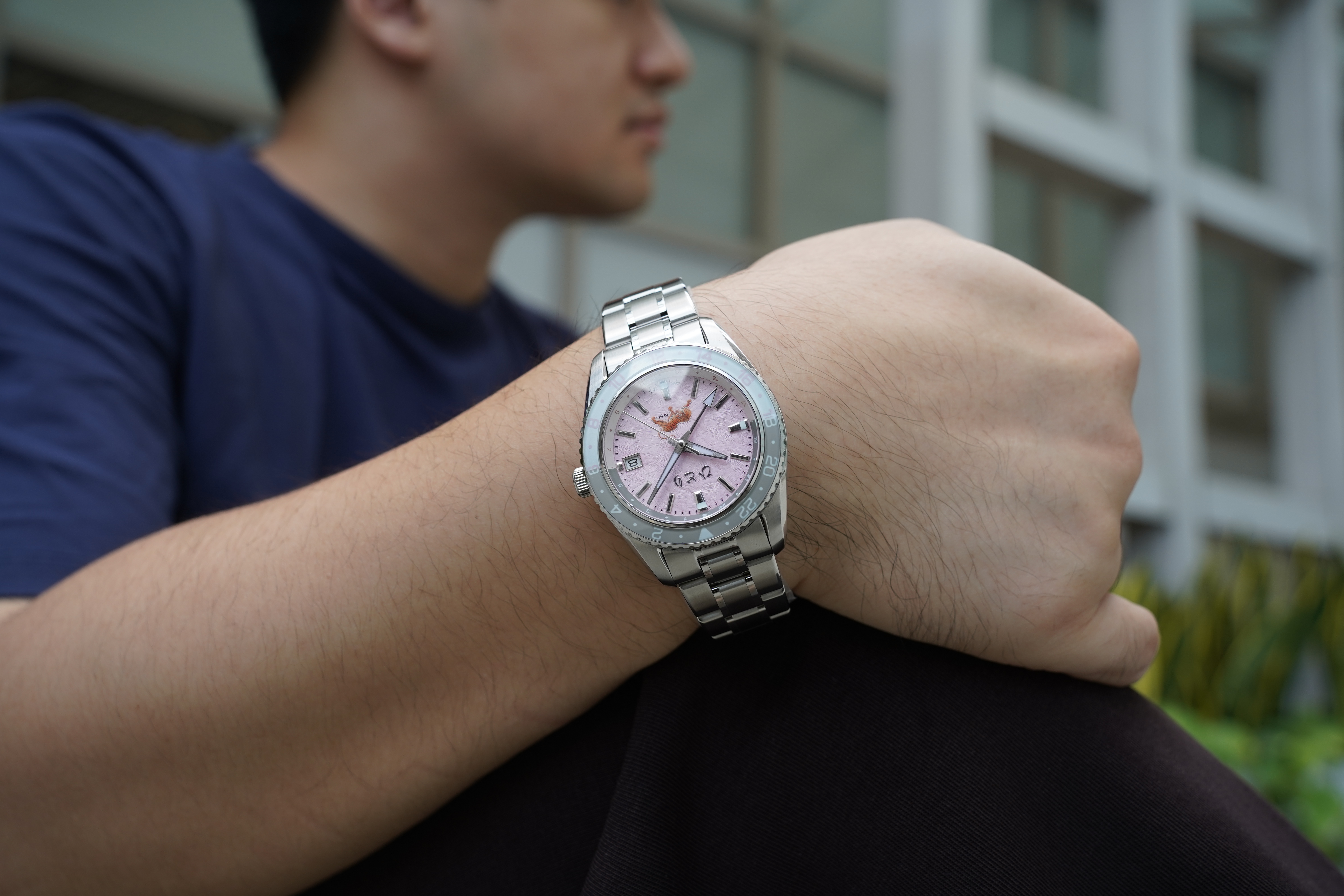 Looking greate even on men's wristal